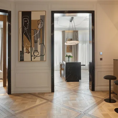 アパート Thelander - Serviced In Champs Elysees パリ