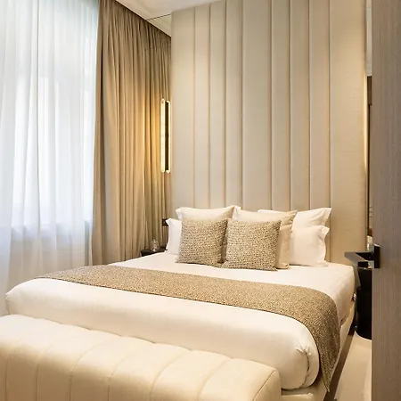 Thelander - Serviced In Champs Elysees Apartment