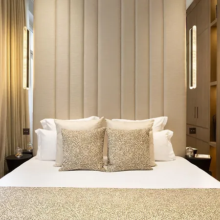 Thelander - Serviced In Champs Elysees * Paryż