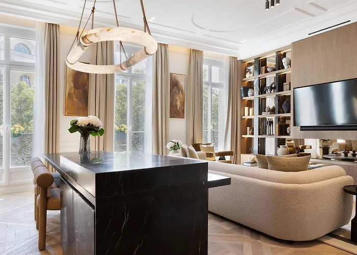 Thelander - Serviced In Champs Elysees *