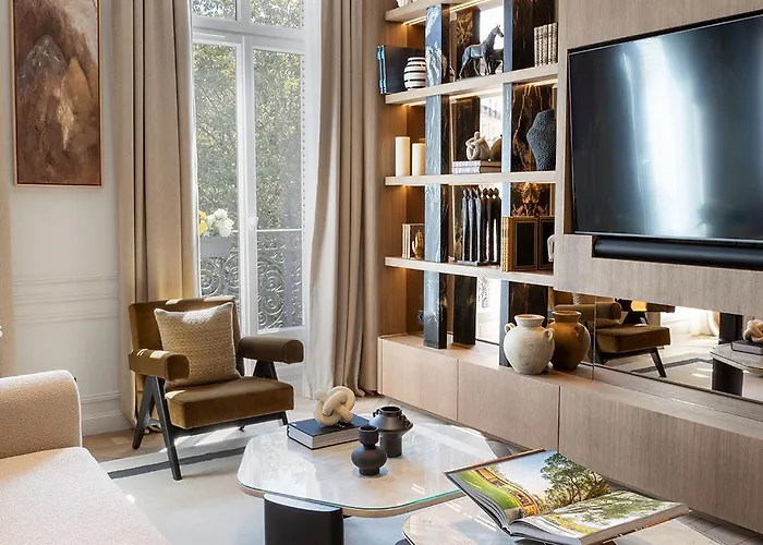 Thelander - Serviced In Champs Elysees Paris