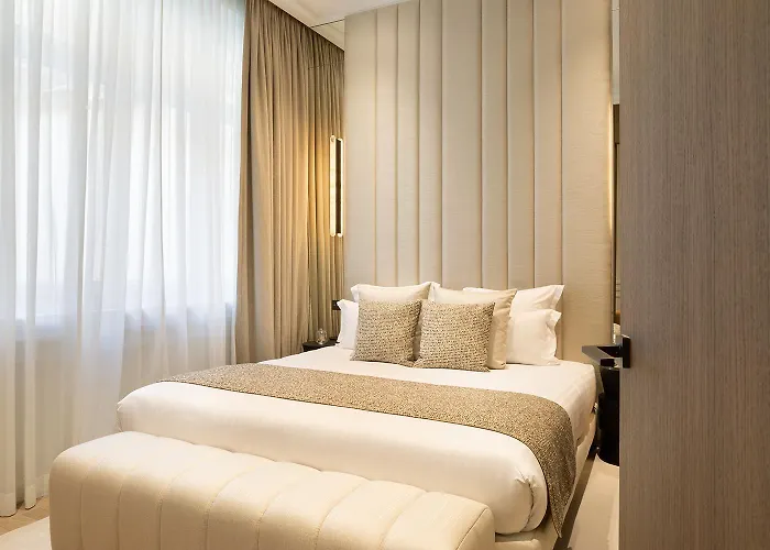 Thelander - Serviced In Champs Elysees Apartment