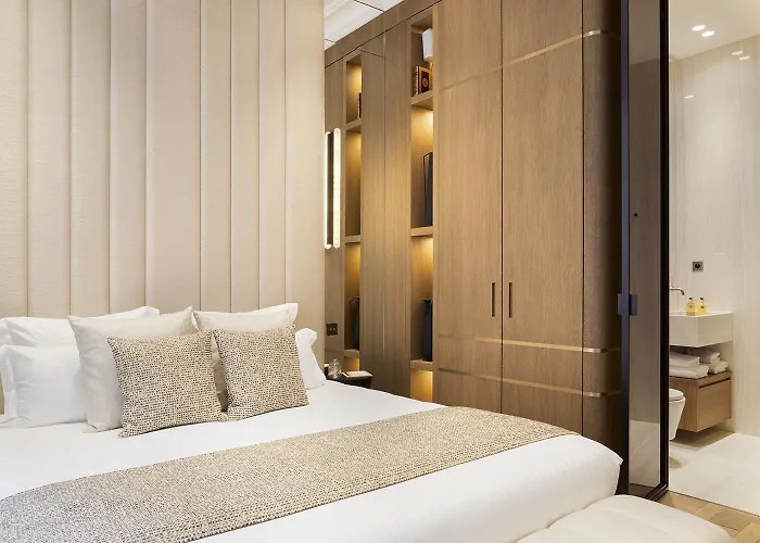 Thelander - Serviced In Champs Elysees Apartment *