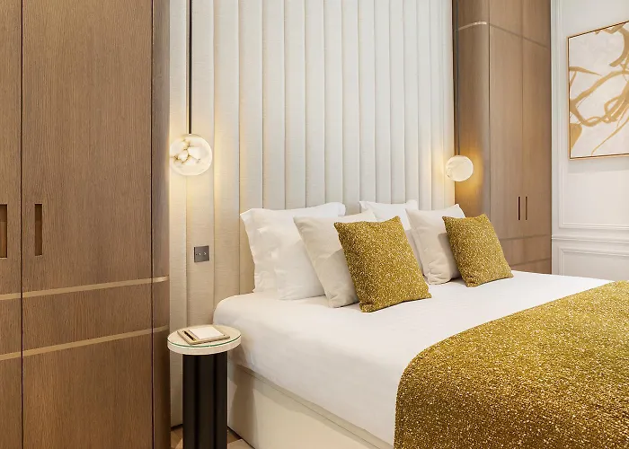 Thelander - Serviced In Champs Elysees Apartment *